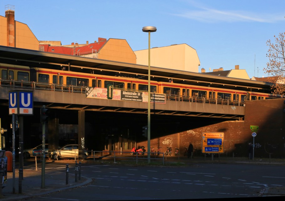 Bundesplatz, S-Bahnhof, U-Bahnhof, BVG, Berlin U-Bahn, S-Bahn Berlin, Friedenau, Wilmersdorf, Berlin, Germany, fotoeins.com