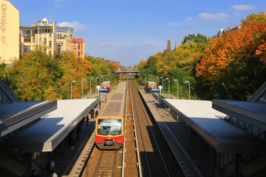 Julius-Leber-Brücke, S-Bahnhof, S-Bahn Berlin, Schöneberg, Berlin, Germany, fotoeins.com