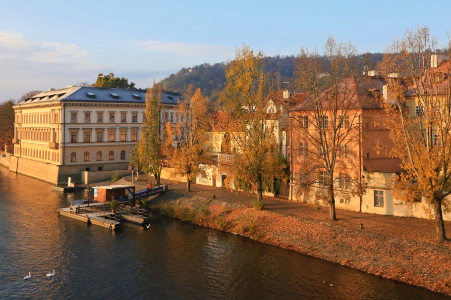 Charles Bridge, Vltava river, Moldau, Petrin, Prague, Praha, Czech Republic, fotoeins.com