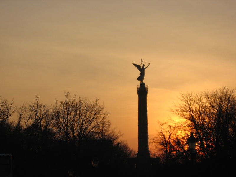 Victory Column at sunset, Tiergarten