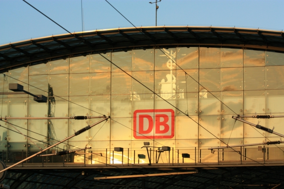 Hauptbahnhof - Central Station