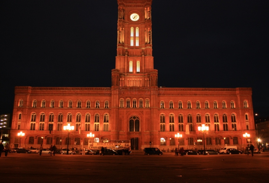 Rotes Rathaus - Red City Hall, Berlin, Germany, fotoeins.com