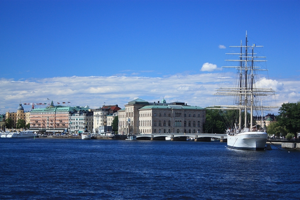 North to Strömkajen (harbour quays), Stockholmsström, Stockholm harbour, Stockholm, Sweden, fotoeins.com