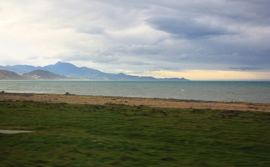 Northeast coastline, South Island, on KiwiRail Coastal Pacific train, Picton to Christchurch, South Island, New Zealand, fotoeins.com