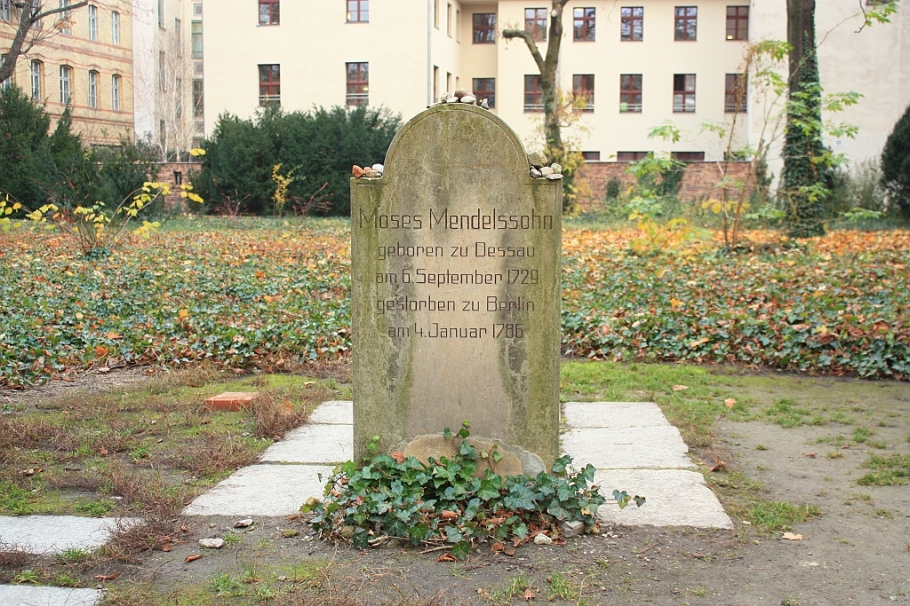 Old Jewish Cemetery, Grosse Hamburger Strasse, Berlin, Germany, fotoeins.com