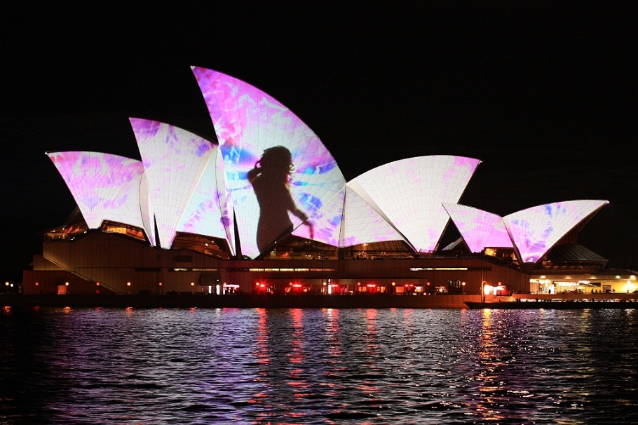 MIRROR by The Spinifex Group, Opera House, VIVID Sydney, Australia