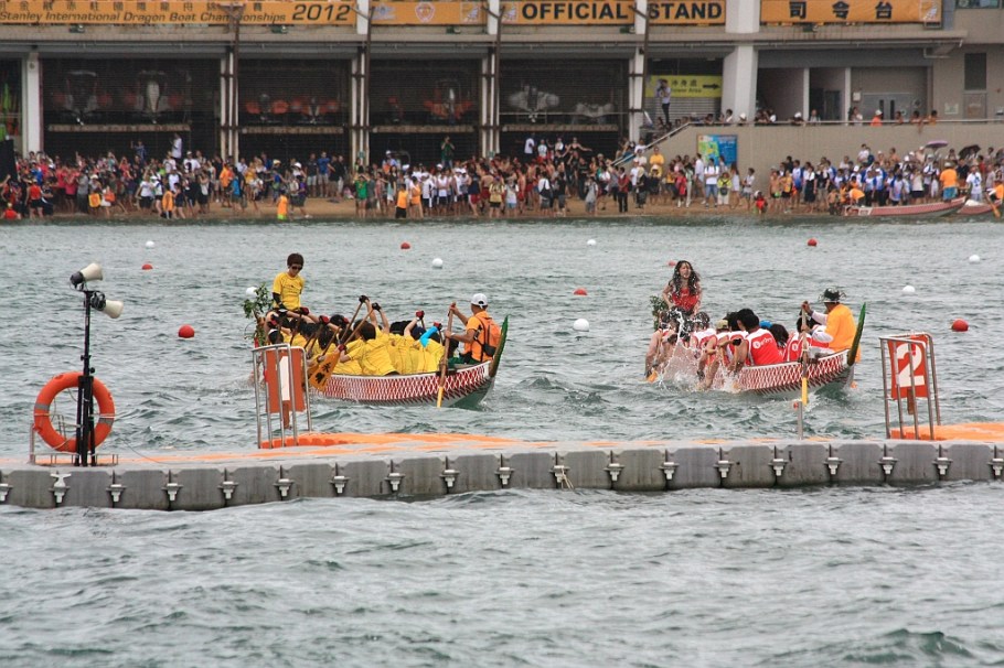 Sun Life Stanley Dragon Boat Championships : Stanley, Hong Kong