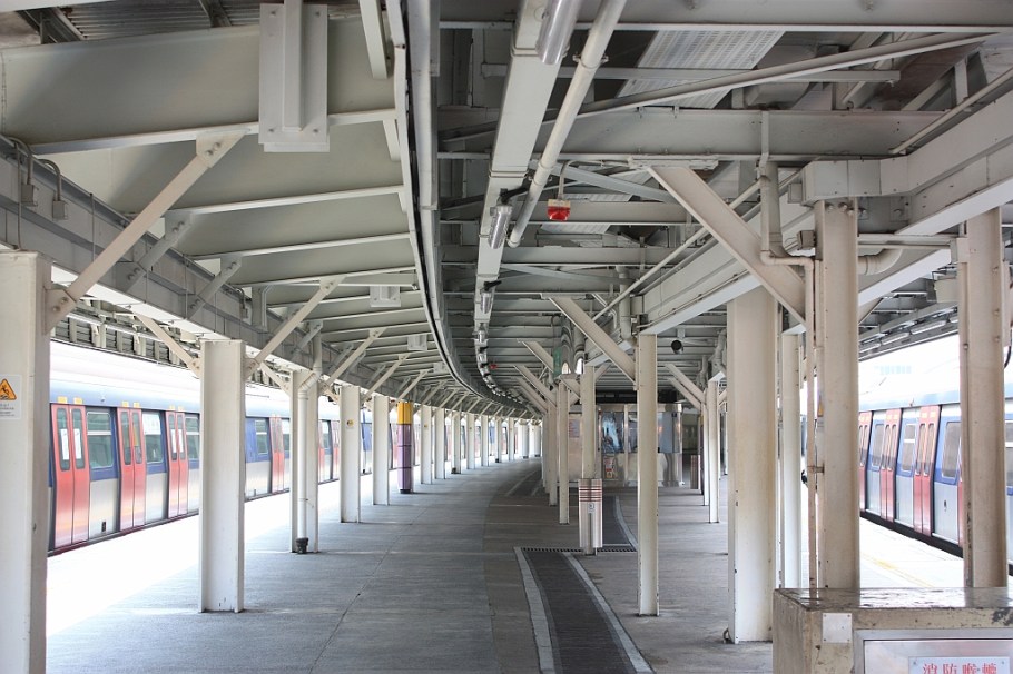 Lo Wu MTR station: border crossing to Shenzhen China, Lo Wu, Hong Kong