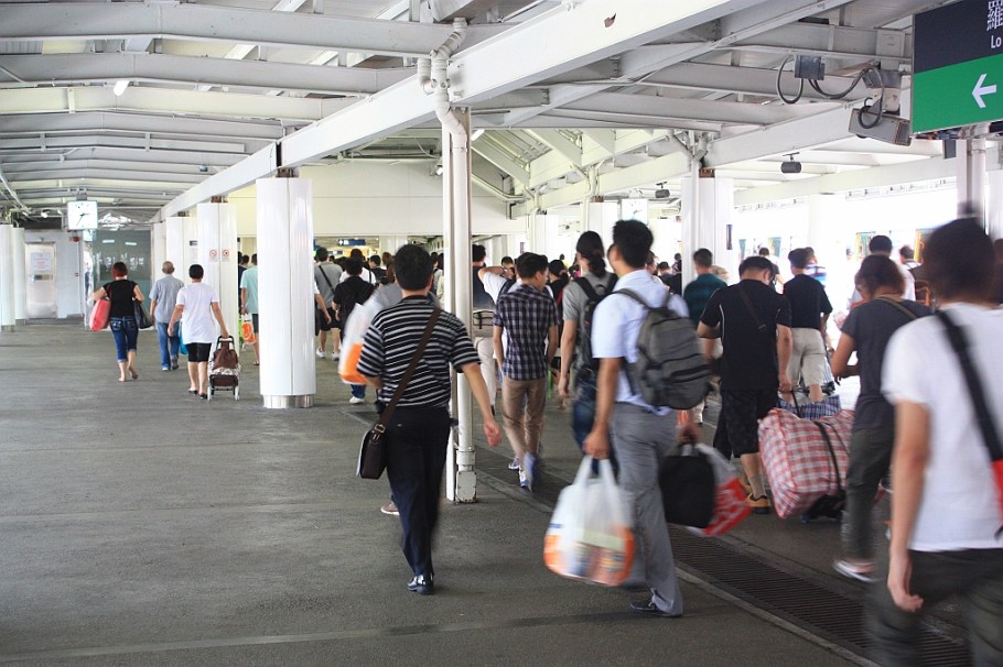 Lo Wu MTR station: border crossing to Shenzhen China, Lo Wu, Hong Kong