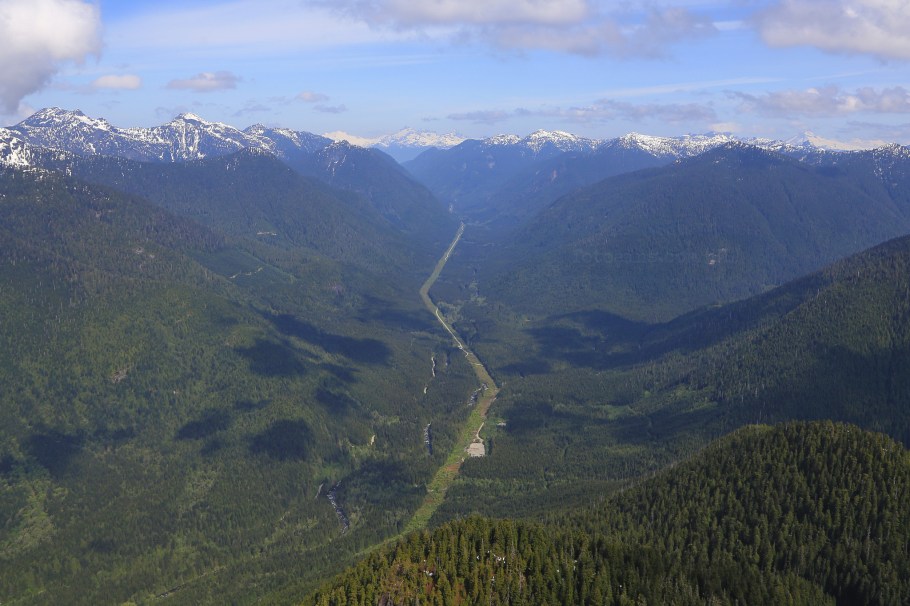 Capilano River, Capilano watershed, North Vancouver, BC, Canada, Helijet, West Coast Spectacular tour, fotoeins.com