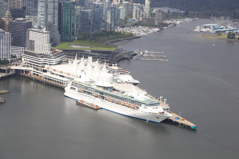 Helijet's "West Coast Spectacular" Vancouver tour