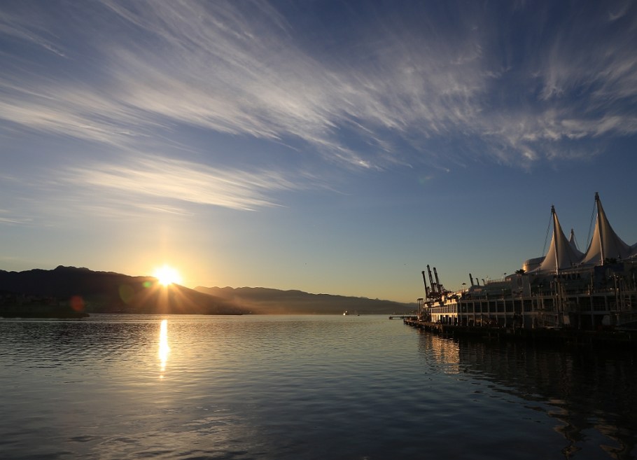 Sunrise over Burrard Inlet : Vancouver, BC, Canada - 1 July 2014, fotoeins.com