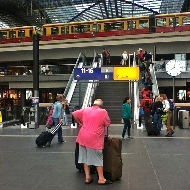 Mr. Pink, Berlin Hauptbahnhof, Berlin Central Station