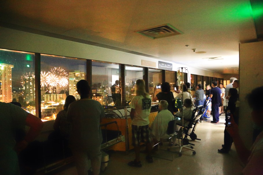 Celebration of Light, Palliative Care Unit, St. Paul's Hospital, Vancouver, Canada, fotoeins.com