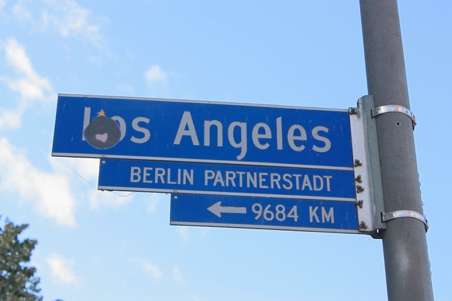 "Partner city: Los Angeles", Alexanderplatz, Berlin, Germany, fotoeins.com
