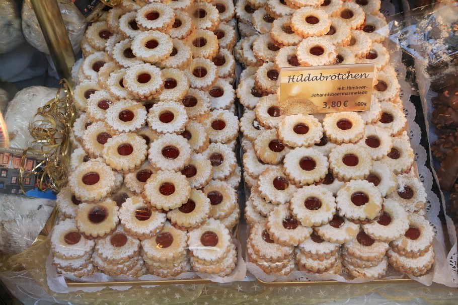 Weihnachten, Backwaren, Cafe Gundel, Karlsplatz, Hauptstrasse 212, Heidelberg, Germany, fotoeins.com