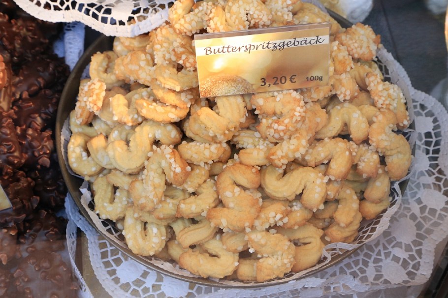 Weihnachten, Backwaren, Cafe Gundel, Karlsplatz, Hauptstrasse 212, Heidelberg, Germany, fotoeins.com