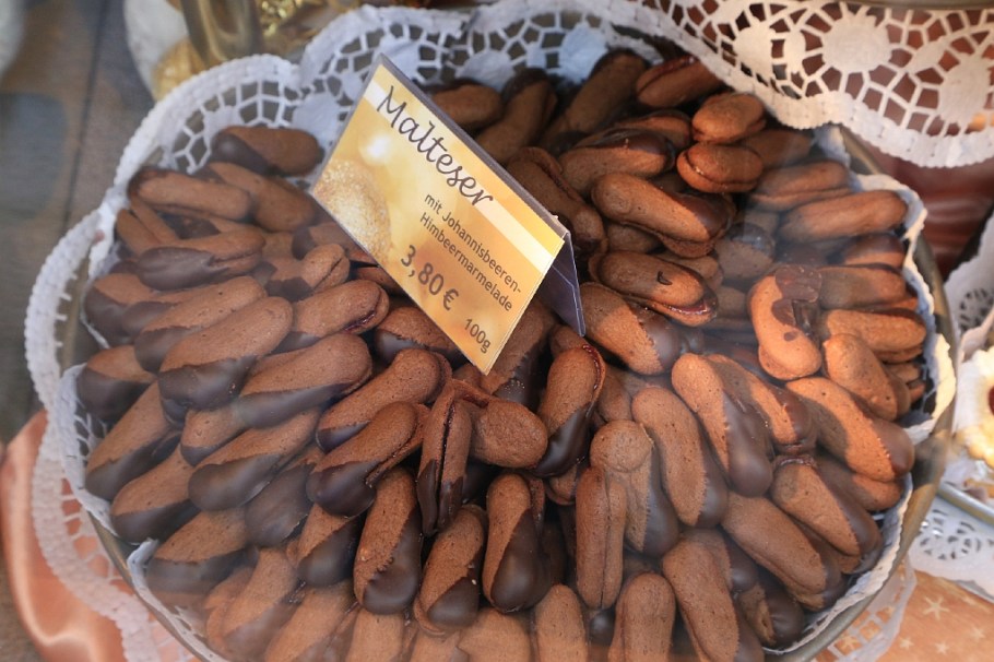 Weihnachten, Backwaren, Cafe Gundel, Karlsplatz, Hauptstrasse 212, Heidelberg, Germany, fotoeins.com