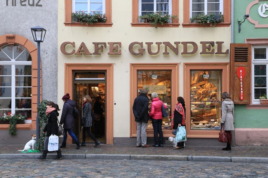 Weihnachten, Backwaren, Cafe Gundel, Karlsplatz, Hauptstrasse 212, Heidelberg, Germany, fotoeins.com
