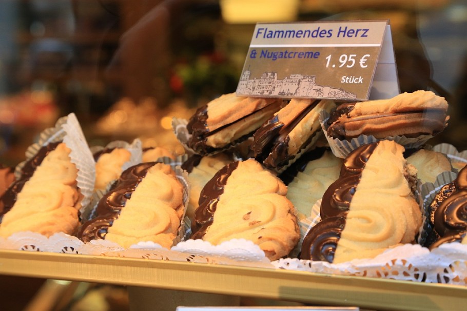 Weihnachten, Backwaren, Cafe Gundel, Karlsplatz, Hauptstrasse 212, Heidelberg, Germany, fotoeins.com