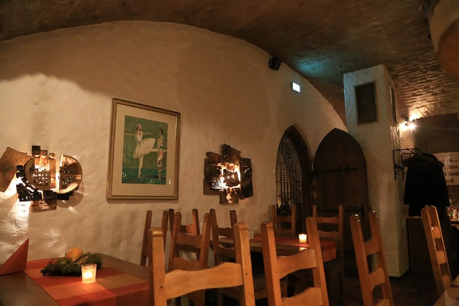 Ratskeller, Speyer, Rheinland-Pfalz, Germany, fotoeins.com