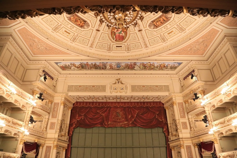 Semper Oper, Theaterplatz, Dresden, Sachsen, Germany, fotoeins.com