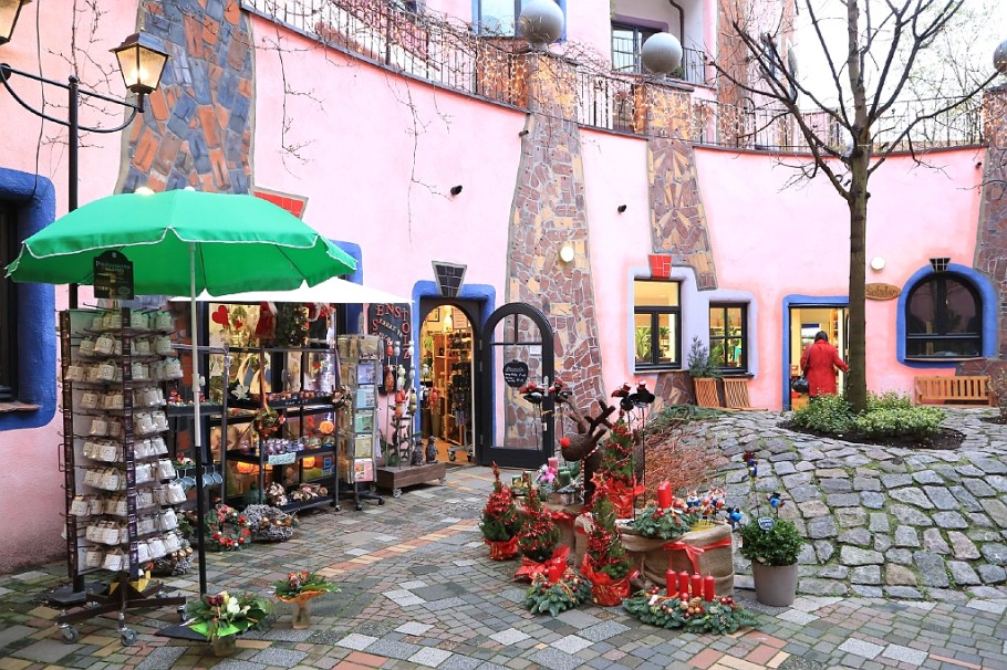 Gruene Zitadelle, Green Citadel, Friedensreich Hundertwasser, Magdeburg, Sachsen-Anhalt, Saxony-Anhalt, Germany, fotoeins.com