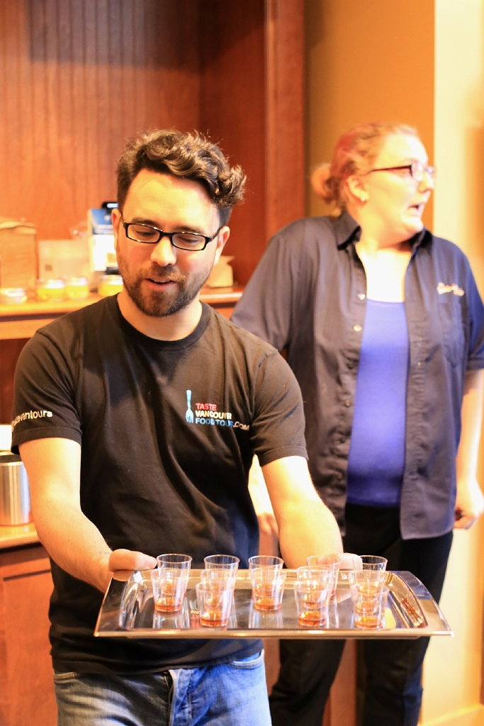 Gastown Food Tour, Taste Vancouver Food Tours, Gastown, Vancouver, BC, Canada, fotoeins.com
