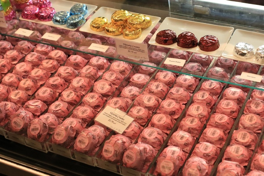 Gastown Food Tour, Taste Vancouver Food Tours, Gastown, Vancouver, BC, Canada, fotoeins.com