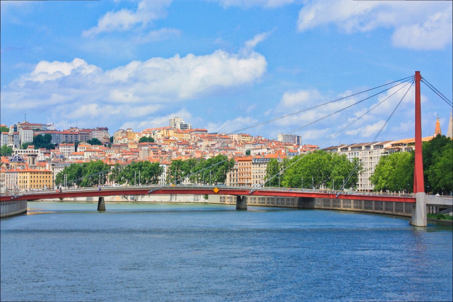 Saône, Passerelle du Palais de Justice, Croix Rousse, Lyon, France, fotoeins.com
