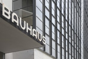 Bauhausgebäude, Bauhaus, Bauhaus Dessau, Dessau, Saxony-Anhalt, Sachsen-Anhalt, Germany, UNESCO, World Heritage, fotoeins.com