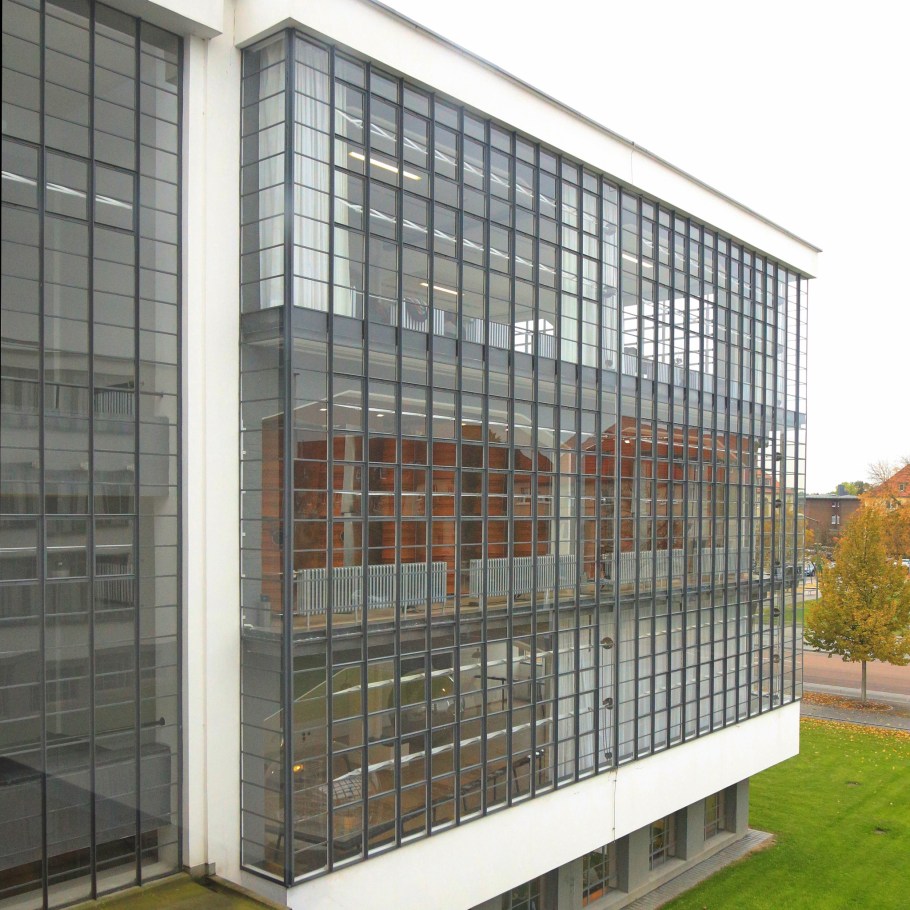 Bauhausgebäude, Bauhaus, Bauhaus Dessau, Dessau, Saxony-Anhalt, Sachsen-Anhalt, Germany, UNESCO, World Heritage, fotoeins.com