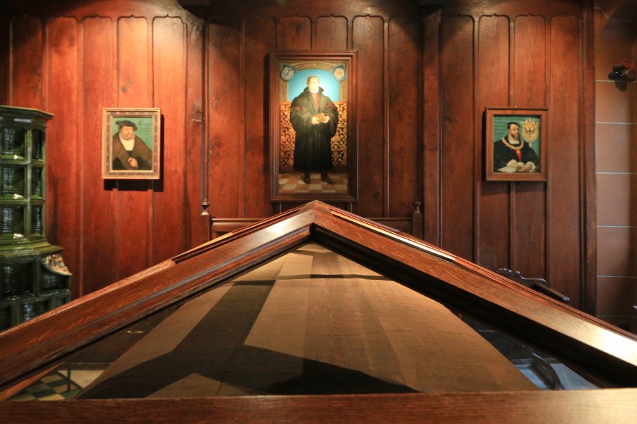 Museum Luther Death House, Museum Luthers Sterbehaus, Eisleben, Lutherstadt Eisleben, Saxony-Anhalt, Sachsen-Anhalt, Germany, UNESCO, World Heritage Site, fotoeins.com