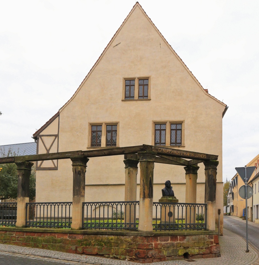 Luthers Geburtshaus, Luther Birth House, Eisleben, Lutherstadt Eisleben, Saxony-Anhalt, Sachsen-Anhalt, Germany, UNESCO, World Heritage Site, fotoeins.com