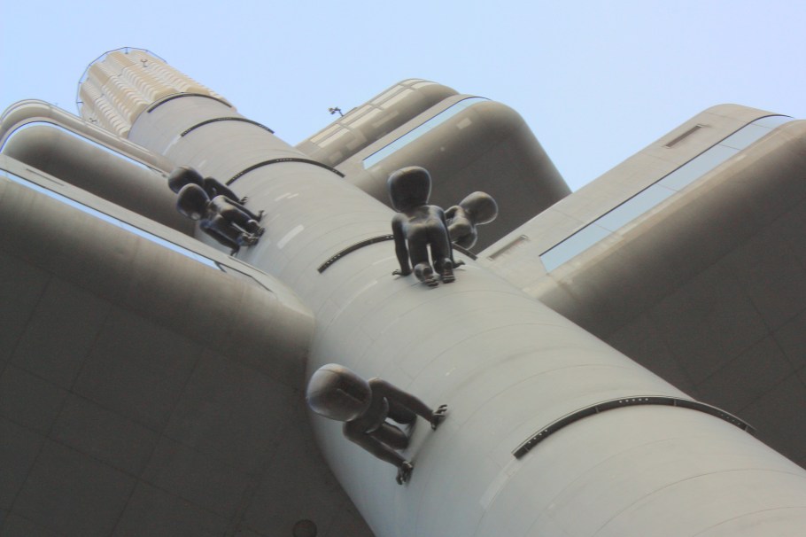 David Cerny, sculpture, contemporary art, Prague, Praha, Czech Republic, fotoeins.com