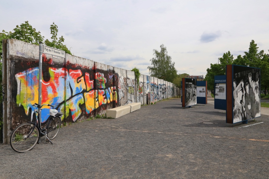 Boesebruecke, Bornholmer Strasse, S Bornholmer Strasse, S-Bahn Berlin, Berliner Mauer, Berlin Wall, Berlin, Hauptstadt, Germany, fotoeins.com