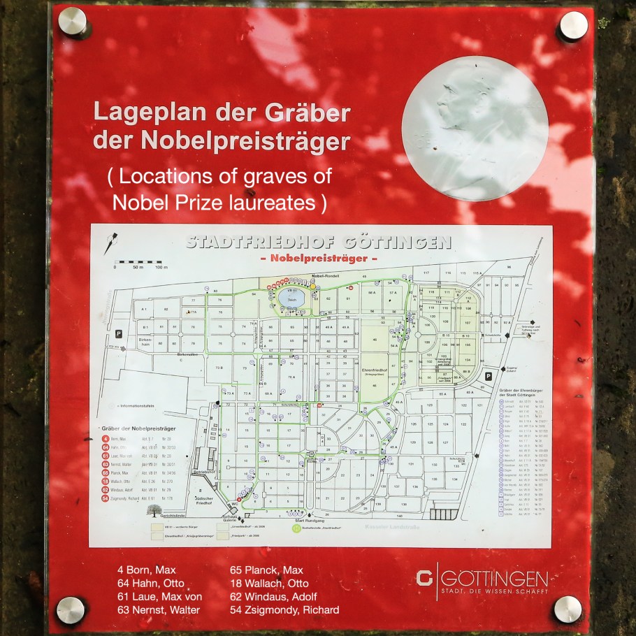 Nobel-Rondell, Nobelpreisträger, Nobel Prize laureates, Nobel Prize, Stadtfriedhof Göttingen, Lower Saxony, Niedersachsen, Germany, fotoeins.com