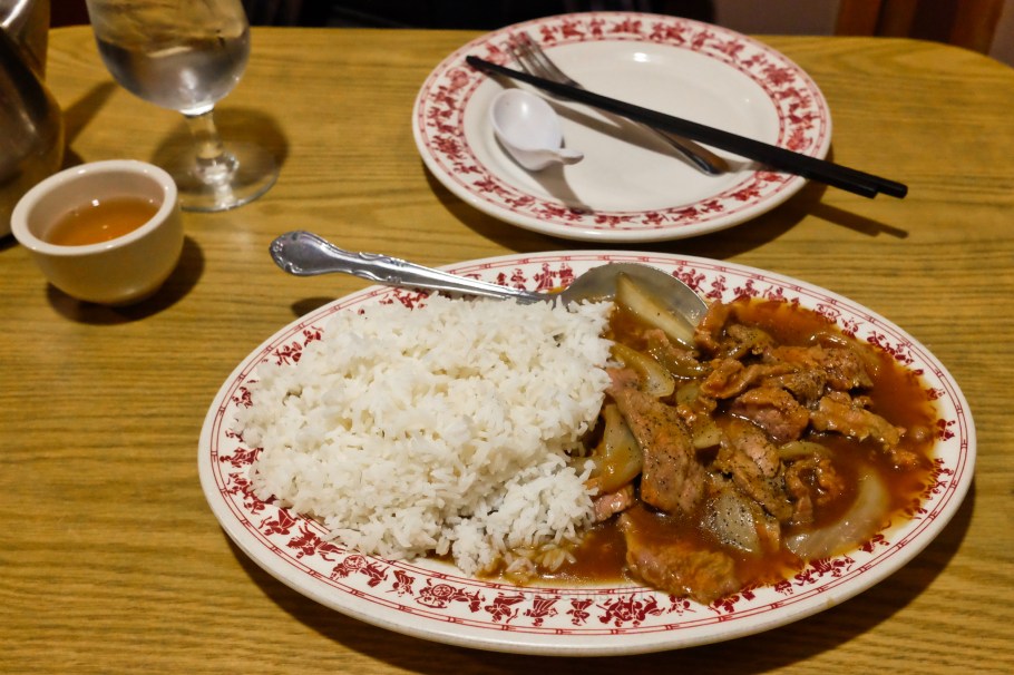 Tai Tung, Bruce Lee, Beef in oyster sauce rice plate, Chinatown International District, CID, Seattle, Washington, USA, fotoeins.com