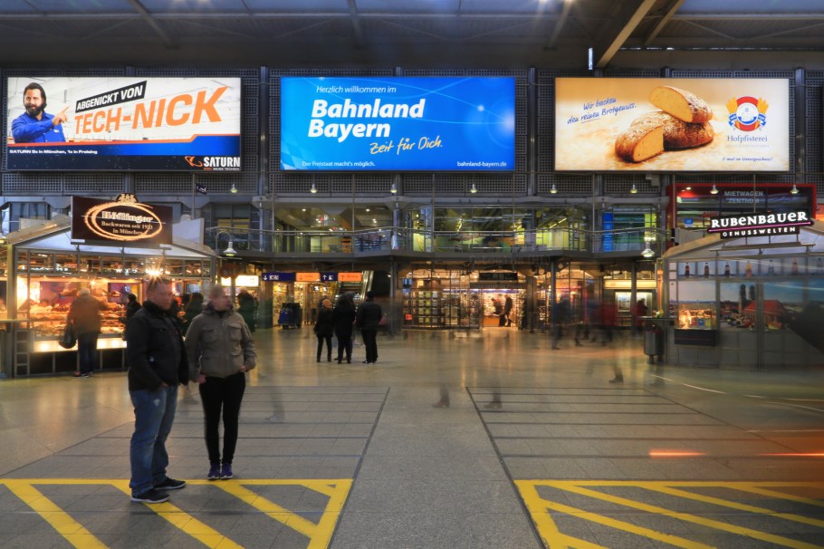 Hauptbahnhof, MVG München, U-Bahn, München, Munich, Germany, fotoeins.com