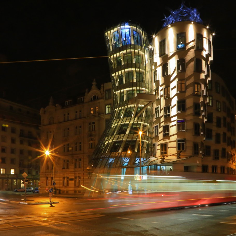 Ginger and Fred, Fred and Ginger, Dancing House, Tančící dům, Prag, Prague, Praha, Czech Republic, fotoeins.com