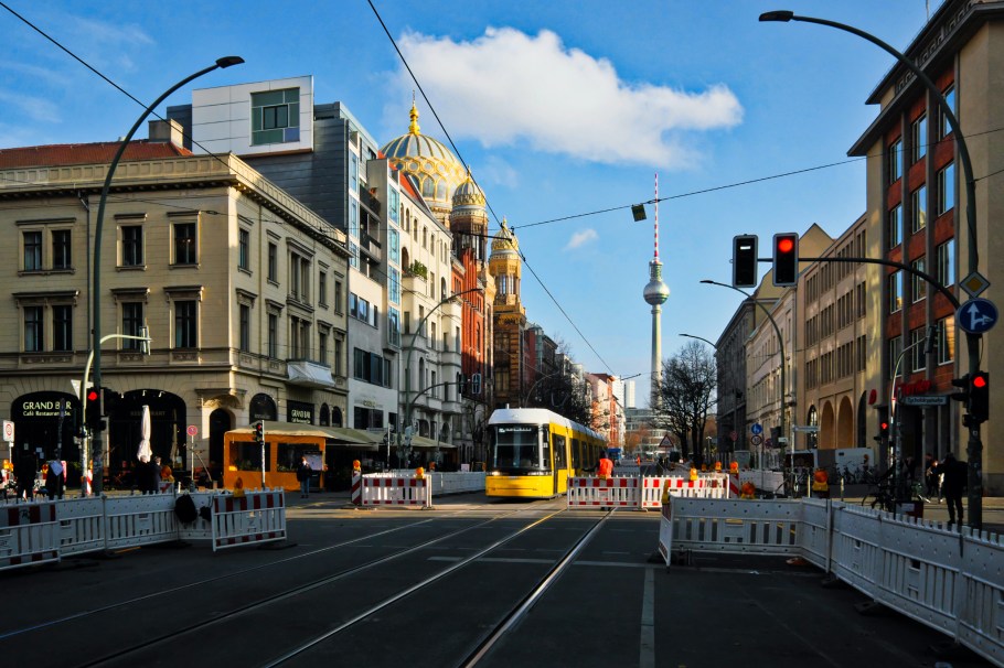Oranienburger Strasse, Tucholskystrasse, Spandauer Vorstadt, Fernsehturm, ThatTowerAgain, Berlin, Germany, Deutschland, fotoeins.com