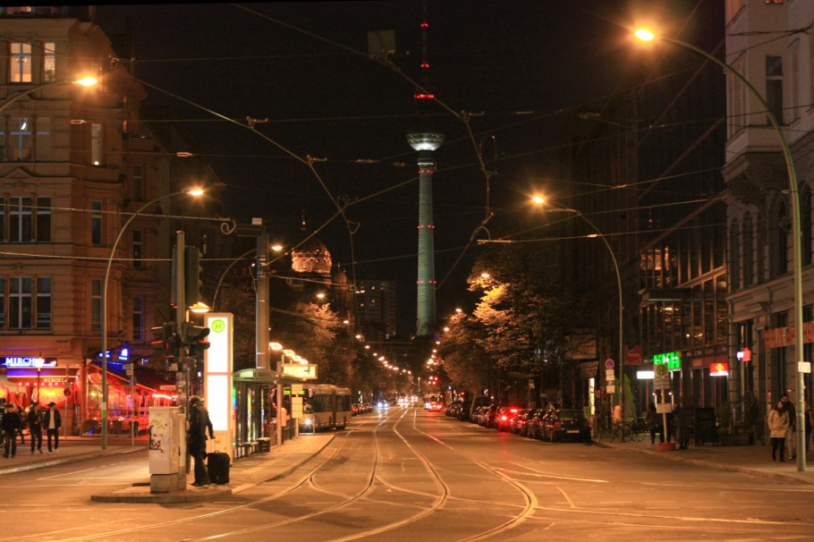 Oranienburger Strasse, U-Bhf Oranienburger Tor, Oranienburger Tor, Fernsehturm, ThatTowerAgain, Berlin, Germany, fotoeins.com