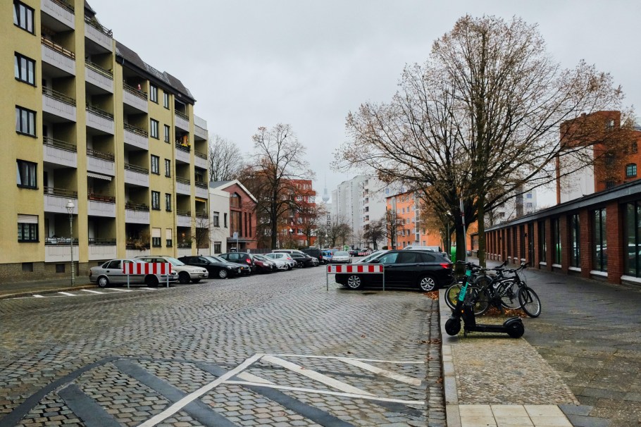 Voltastrasse, Hussitenstrasse, Brunnenviertel, Gesundbrunnen, Fernsehturm, ThatTowerAgain, Berlin, Germany, Deutschland, fotoeins.com