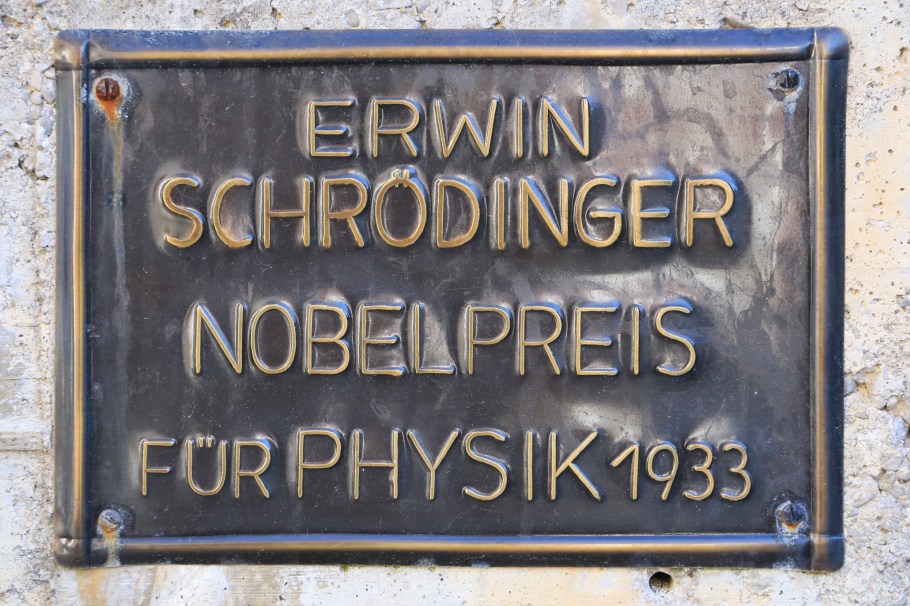 Erwin Schroedinger, Annemarie Schroedinger, Alpbach Cemetery, Heiliger Oswald, Pfarrkirche Alpbach, Alpbach, Tirol, Tyrol, Austria, fotoeins.com