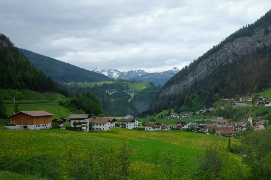 Gries am Brenner, Brennerbahn, Tirol, Tyrol, Austria, Oesterreich, fotoeins.com