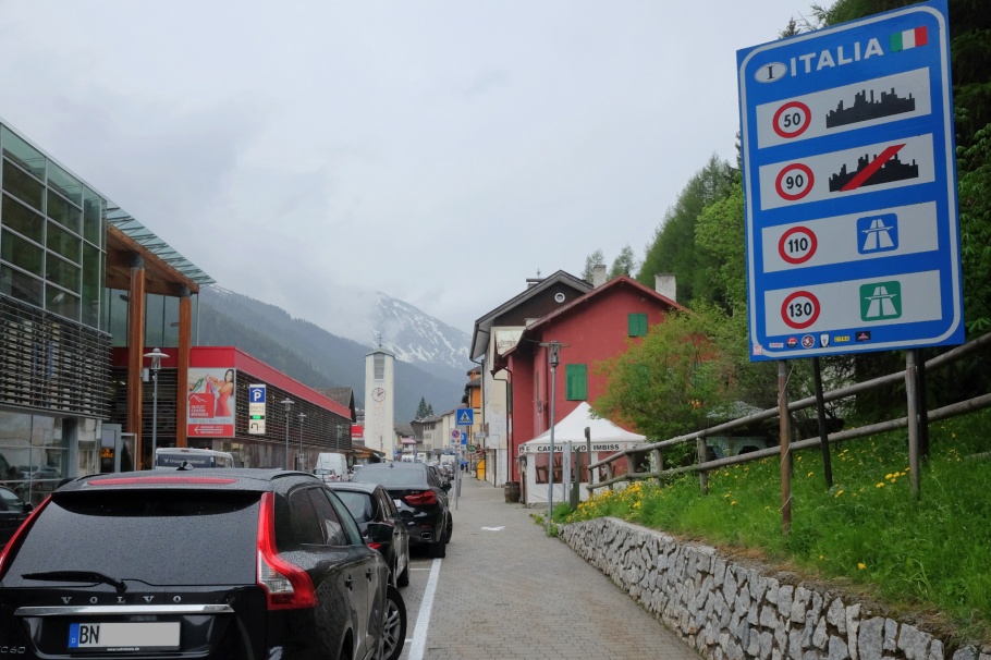 Brenner Pass, Brennerbahn, Brennero, Italia, Italy, South Tyrol, Brenner, Austria, Oesterreich, Tirol, Tyrol, fotoeins.com