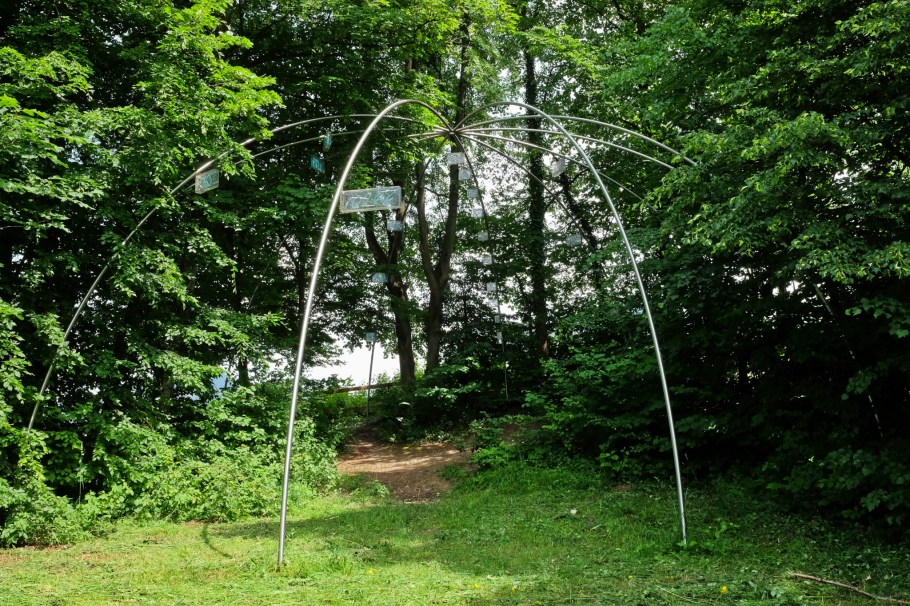 Mario Merz, Ziffern im Wald, Walk of Modern Art, street art, Museum der Moderne, Salzburg, Austria, Oesterreich, fotoeins.com