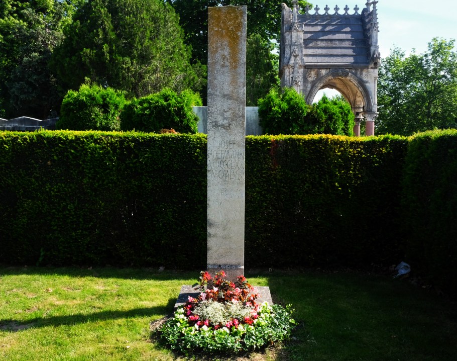 Josef Hoffmann, Karoline Hoffmann, Zentralfriedhof, Friedhoefe Wien, Vienna, Wien, Oesterreich, Austria, fotoeins.com