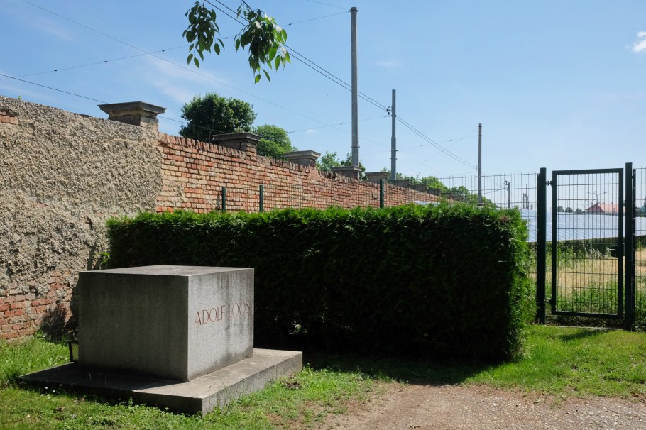 Adolf Loos, Zentralfriedhof, Friedhoefe Wien, Vienna, Wien, Oesterreich, Austria, fotoeins.com