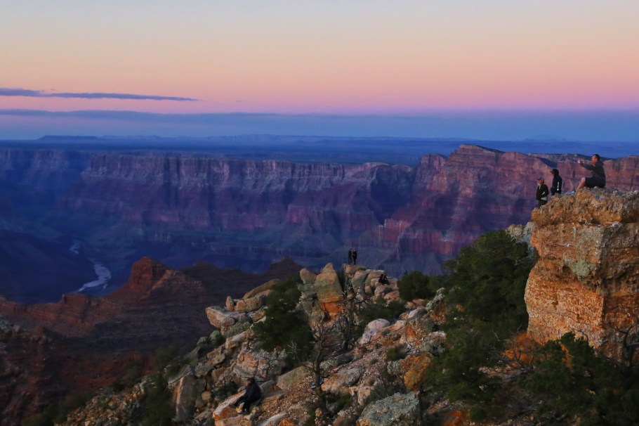 Shadowrise, sunset, Lipan Point, South Rim, Grand Canyon, Grand Canyon National Park, AZ, fotoeins.com